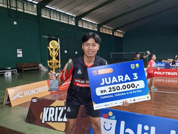 Juara 3 Lomba Bulutangkis Bupati Cup 2024