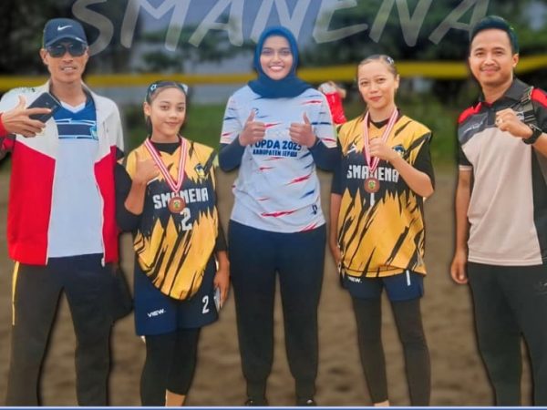 Juara 3 Voli Pantai Putri POPDA Jepara 2025 Juara 3 Voli Pantai Putri POPDA Jepara 2025